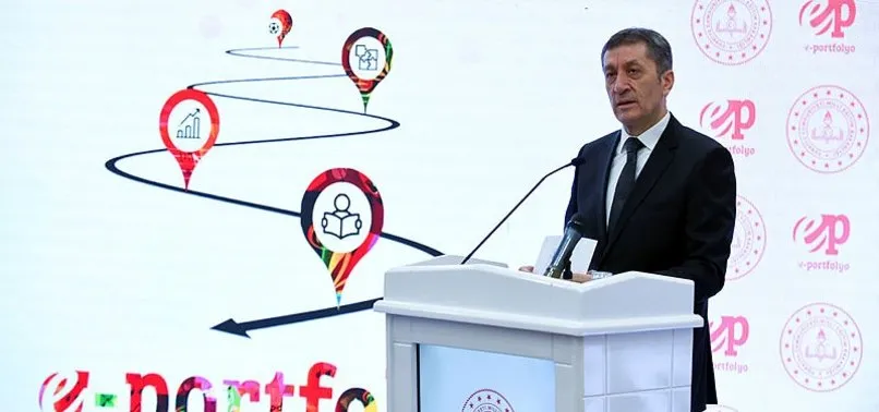 Bakan Selçuk duyurdu: e-portfolyo projesi başladı!