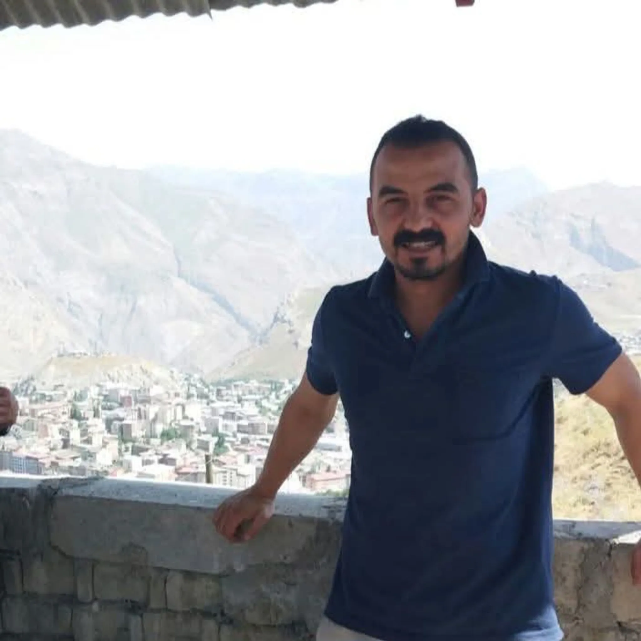 Havuz çıkışında fenalaşan polis memurundan kahreden haber