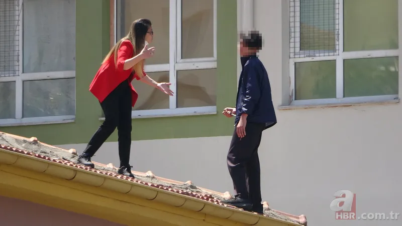Okul çatısında korku dolu anlar! Bıçakla kendi öldürmeye kalktı 6