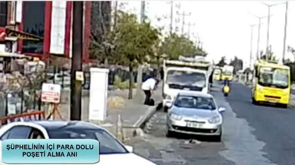 1663657872095.jpg Kendini polis olarak tanıtanlara 356 bin TL kaptırdı! Para poşetini böyle bıraktı - 3