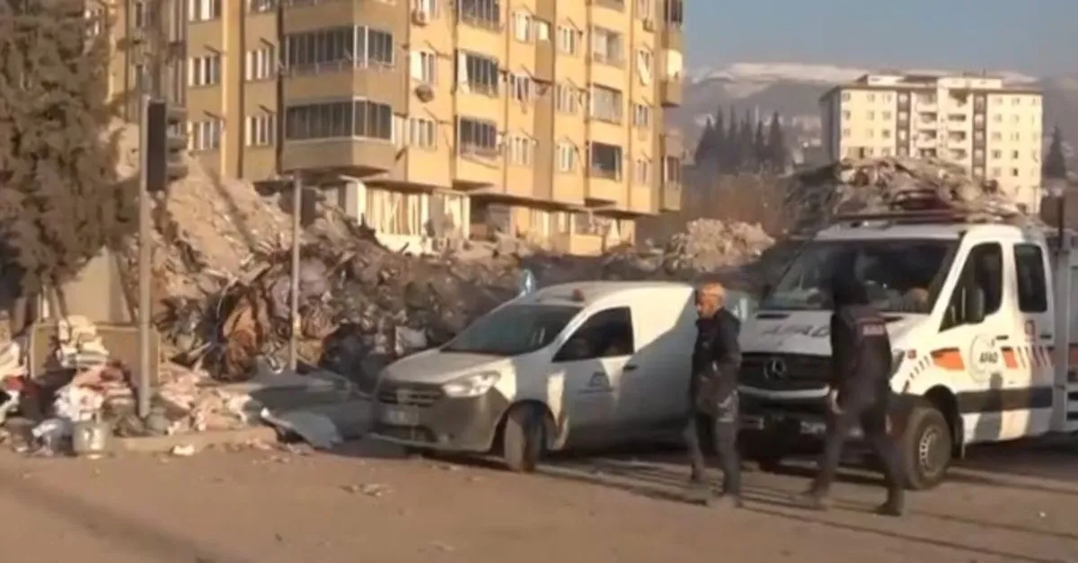 Kahramanmaraş'ta yaralar sarılıyor