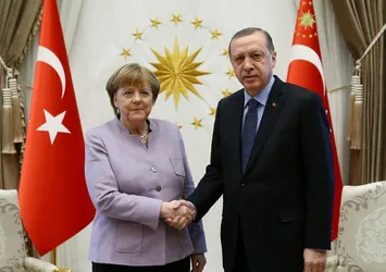 Cumhurbaşkanı Erdoğan, Merkel'i kabul etti