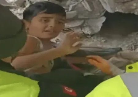 Yüzyılın DEPREM felaketinde 7. günde peş peşe MUCİZE haberleri! Ömer ve annesi... Hacı Ahmet... | A Haber canlı yayınında zamana karşı yarış