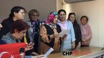 CHP'nin yeni tiyatrosu! CHP’li Meclis Üyesi Emine Polat'ı sıradan bir vatandaş gibi gösterip... - 3