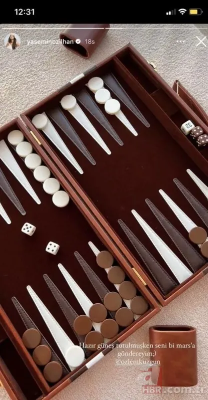 Doktorlar’ın Ela’sı Yasemin Özilhan lüks hayatıyla sürekli gündeme geliyor! Bu defa da on binlerce liralık tavlası alay konusu oldu: "Tavlaya bak bana fakir dedi" 5