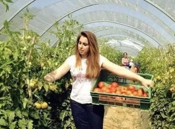 Ünlü türkücü Seher Dilovan sevenlerini üzdü! Ağlayarak dua istedi