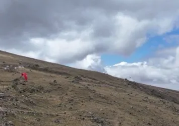 Aksaray’da yamaç paraşütü kazası: Pilot hayatını kaybetti