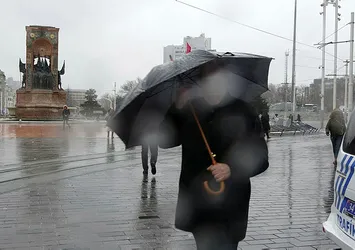 HAVA DURUMU | İstanbul'da kuvvetli yağış alarmı! 5 günlük harita netleşti! Hem yağacak hem de esecek | 13-17 Eylül 2025