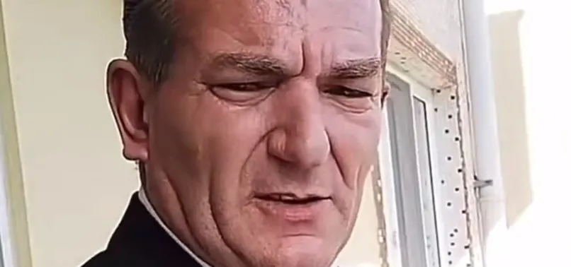 "Sahte Atatürk" yine köşeyi döndü! Söğüşlemek için 09.05'te yayın açtı! Çok sayıda kişi "Atam" diyerek binlerce lira gönderdi....