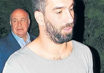 Arda Turan'ın imajı dikkat çekti!