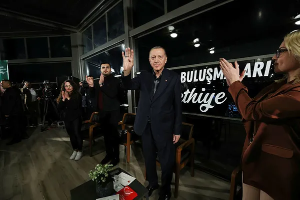 Başkan Erdoğan’dan İsveç’teki PKK rezaletine sert tepki: Uyardık! Gerekli adımlar atılmazsa ilişkiler daha da gerilebilir