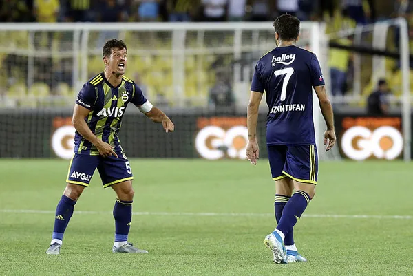 Fenerbahçe hazırlık maçında Cagliari ile berabere kaldı! Maçta fileler 4 kere havalandı - 2