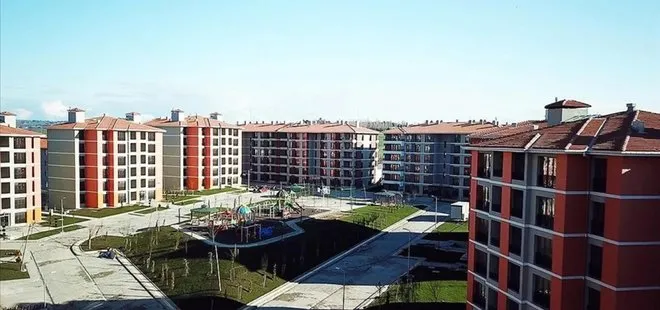 CHP’li İBB dar gelirlinin evini yıkacak! Arnavutköy’deki sosyal konutlara takoz