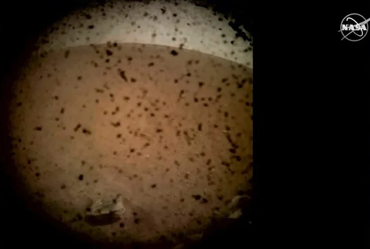 NASA’nın uzay aracı InSight Mars’a indi | İşte ilk fotoğraf