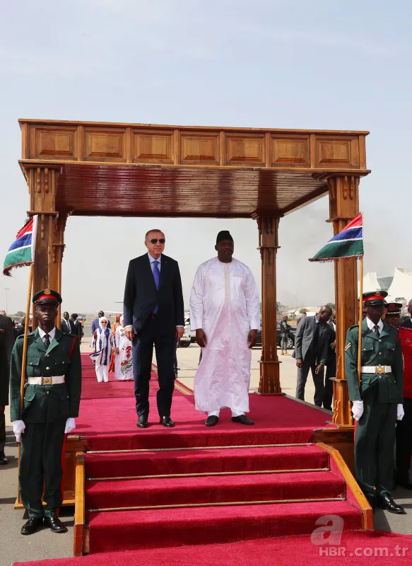 Başkan Erdoğan Gambiya’da resmi törenle karşılandı 16