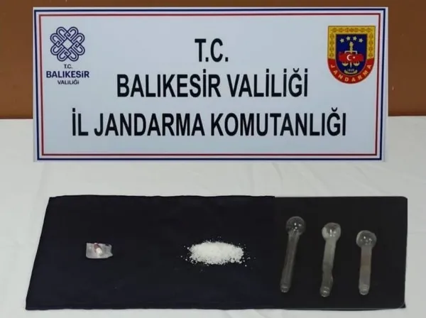 1712261794221.jpg Balıkesir’de uyuşturucu operasyonu: 7 gözaltı - 1