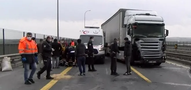 Son dakika: İstanbul Büyükçekmece’de TIR polis aracına çarptı! TEM kapandı...