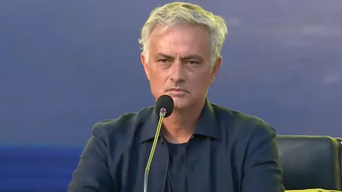 Jose Mourinho imzayı attı! Fenerbahçe'nin başına efsane hoca...
