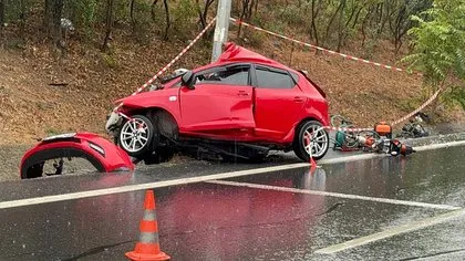 İstanbul Eyüpsultan’da korkunç kaza! Otomobil hurdaya döndü sürücü hayatını kaybetti