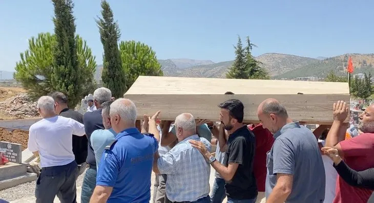Gaziantep’ten Adana’ya uzanan deprem acısı! 14 yaşındaki çocuğun cenazesi komşu ilden çıktı
