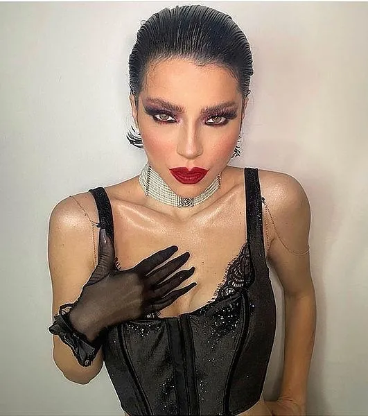 Merve Boluğur’dan eski eşi Murat Dalkılıç’a olay yaratan gönderme! Gençlik hatası...