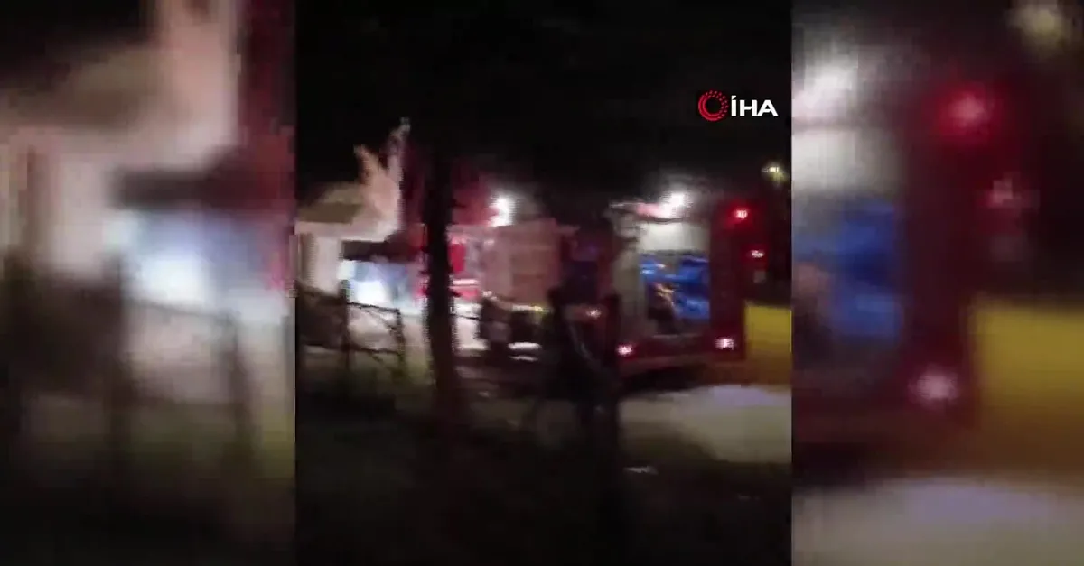 Yangın paniği! 2 katlı ev küle döndü