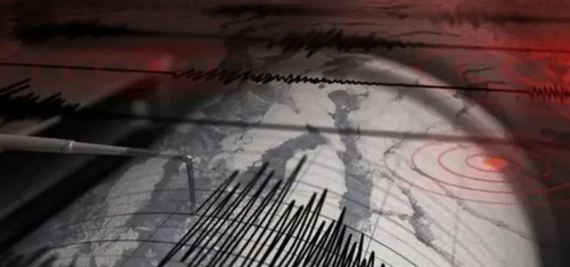 Endonezya'da deprem! Tsunami uyarısı yapıldı