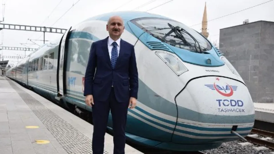 Bakan Karaismailoğlu’ndan müjdeli haber! Hızlı tren seferleri artırılıyor