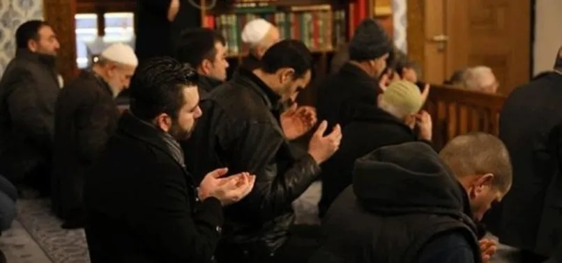 Ankara'daki Hacı Bayram Camii'nde Barış Pınarı Harekatı'na destek için Fetih Suresi okunacak