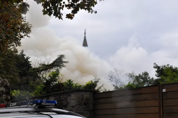 Vaniköy Camisi'ndeki yangına ilişkin soruşturma: Şüpheli bir durum tespit edilmesi halinde... - 4