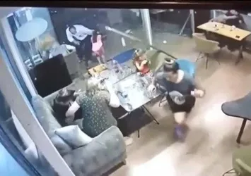 Avcılar'da korku dolu anlar! Herkes kaçmaya başladı