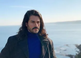 Kuruluş Osman oyuncusu Burak Özçivit ve Ayşen Evcen'in pozları gündem oldu