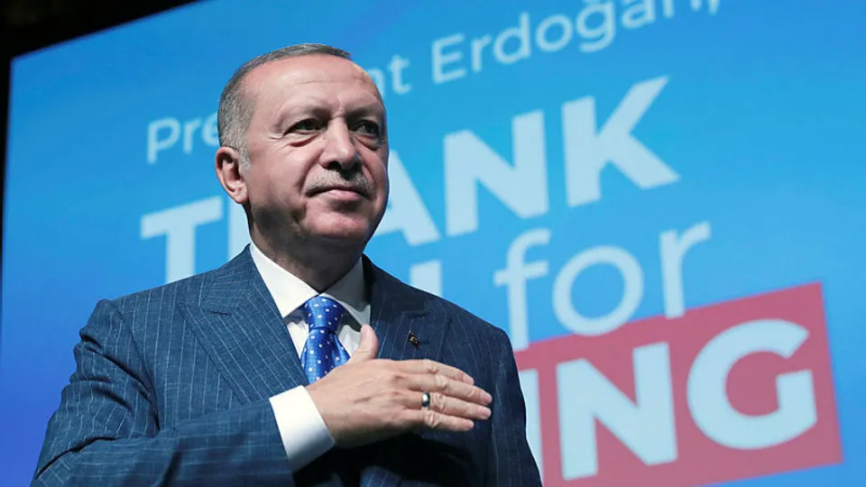 Başkan Erdoğan’ın Twitter hesabından paylaşıldı! Tüyleri diken diken eden mesajlar... | Video