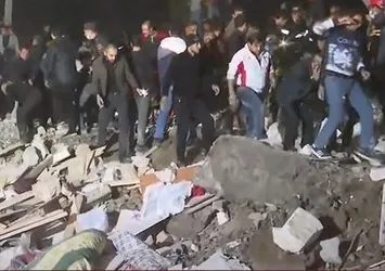 Ermenistan kalleşçe sivillere saldırdı: Azerbaycan'ın Gence kenti balistik füze ile vuruldu