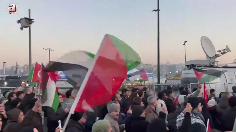 Ahaber.com.tr gözünden Galata Köprüsü!