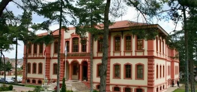 Bileciklilerin yaz günü su imtihanı: Yine susuz kaldılar! CHP’li belediye vatandaşın mağduriyetini izlemekle yetindi