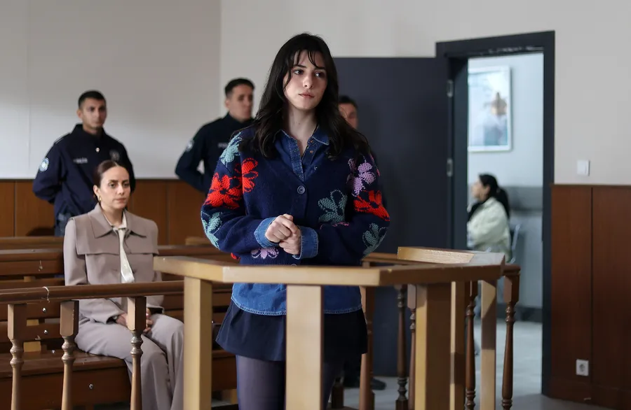 abide-buyuk-heyecan-dogan-teslim-olmuyor-1774877721788.jpg A.B.İ.'de büyük heyecan: Doğan teslim olmuyor! - 2