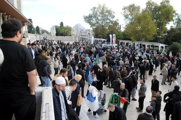 sehit-komutan-yahya-sinvar-icin-giyabi-cenaze-namazi-kilindi-1729360632893.jpeg Şehit komutan Yahya Sinvar için gıyabi cenaze namazı kılındı! - 1
