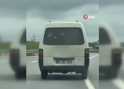 Panelvanın arkasında taşıdı