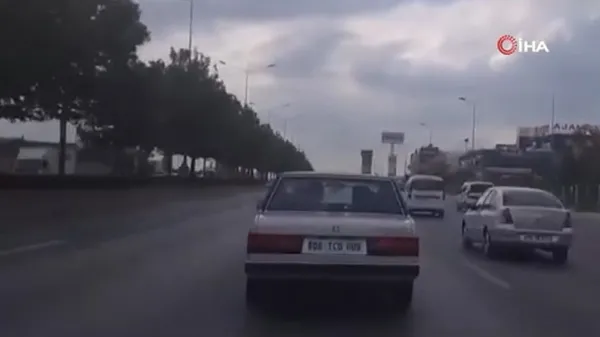 mhp-lideri-devlet-bahceliden-klasik-otomobiliyle-ferdi-tayfur-bu-bana-yeteri-1686168058696.jpg MHP lideri Devlet Bahçeli'den klasik otomobiliyle “Bu bana yeter” paylaşımı - 1