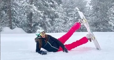 Ebru Şallı karda pilates yaptı, sosyal medya yıkıldı