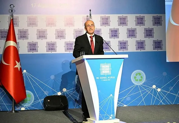 Hazine ve Maliye Bakanı Mehmet Şimşek’ten özel bankalara kredi mesajı: Tüketici kredileri...