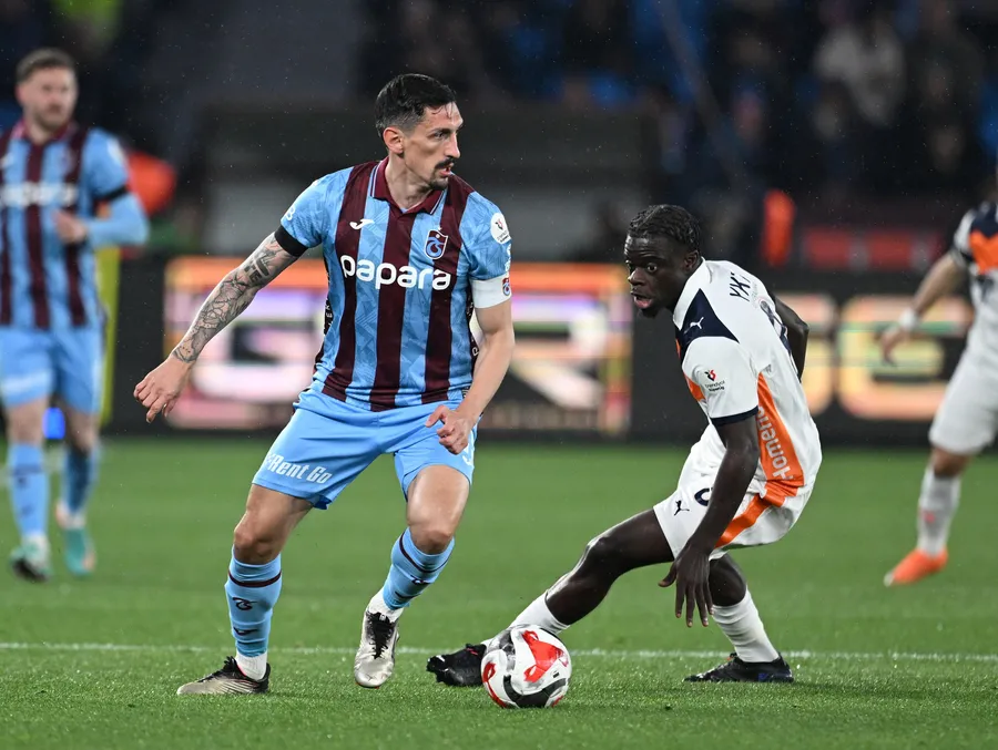 canli-trabzonspor-basaksehir-1776621860419.jpg FOTOĞRAF (AA)