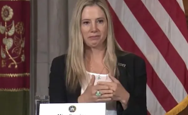 Oscar ödüllü oyuncu Mira Sorvino uğradığı tecavüzü anlattı - 1