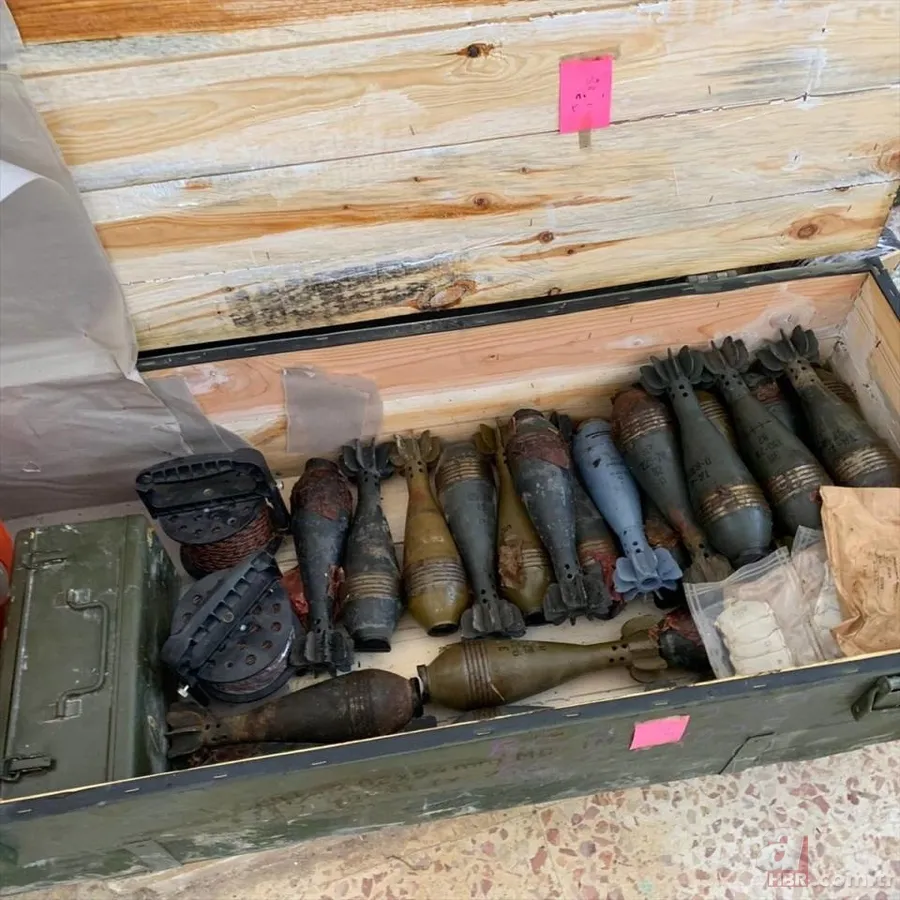 Terör örgütü PYD, Tel Abyad'ı silah deposuna çevirmiş! İşte Barış Pınarı Harekatı'ndan kritik fotoğraflar... 4