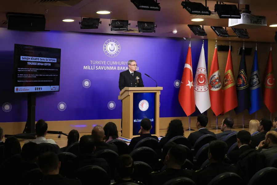 msbden-nato-karargahi-aciklamasi-turk-personelden-olusan-kadro-teskil-edildi-1775127880309.jpg (Foto: AA)
