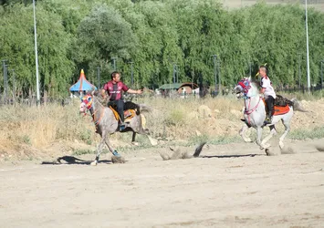Ata sporu cirit gençlere emanet