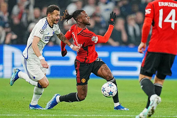 Galatasaray’a Manchester United maçı öncesi güzel haber! Kopenhag maçında kırmızı kart gören Rashford İstanbul’daki karşılaşma yok...