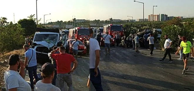 İzmir’de zincirleme trafik kazası: 1 ölü 4 yaralı