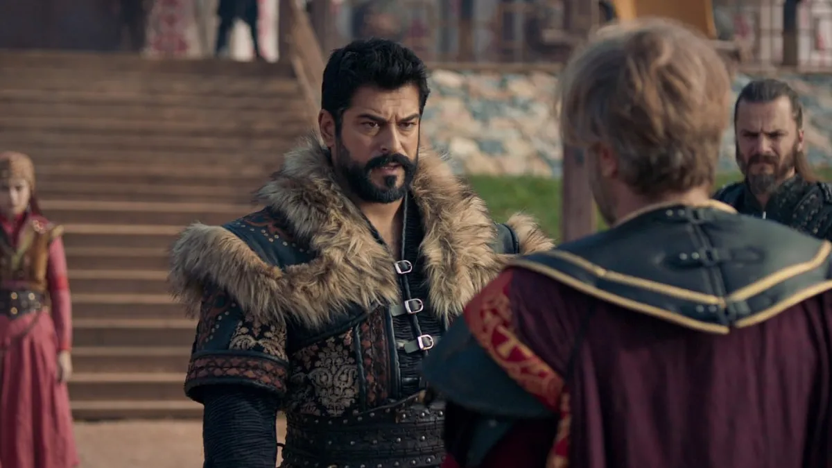 Kuruluş Osman'da Osman Bey ve Komutan Lucas karşı karşıya